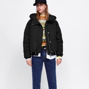 Hooded puffer jacket